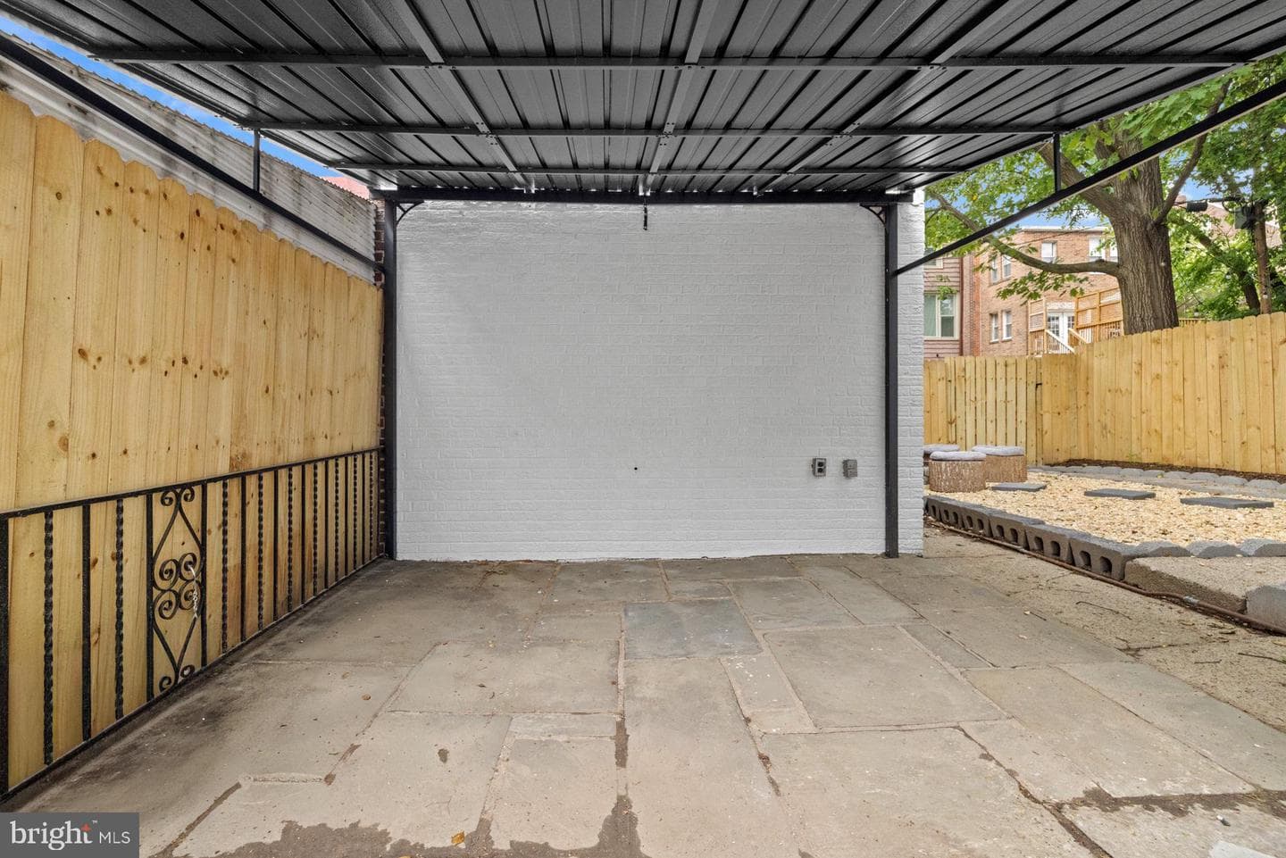 536 Oneida Place NW photo 49