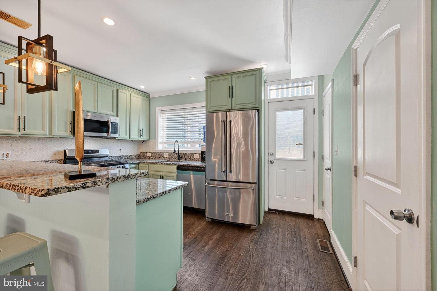 522 21st Street NE photo 10