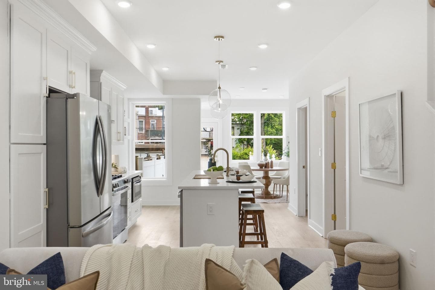 220 V Street NE photo 12
