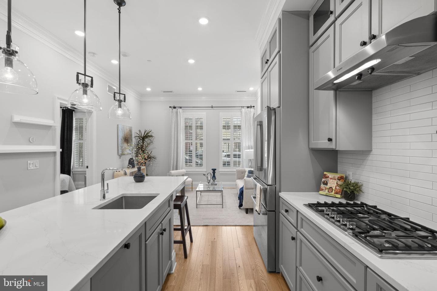 300 8th Street NE #102 photo 16