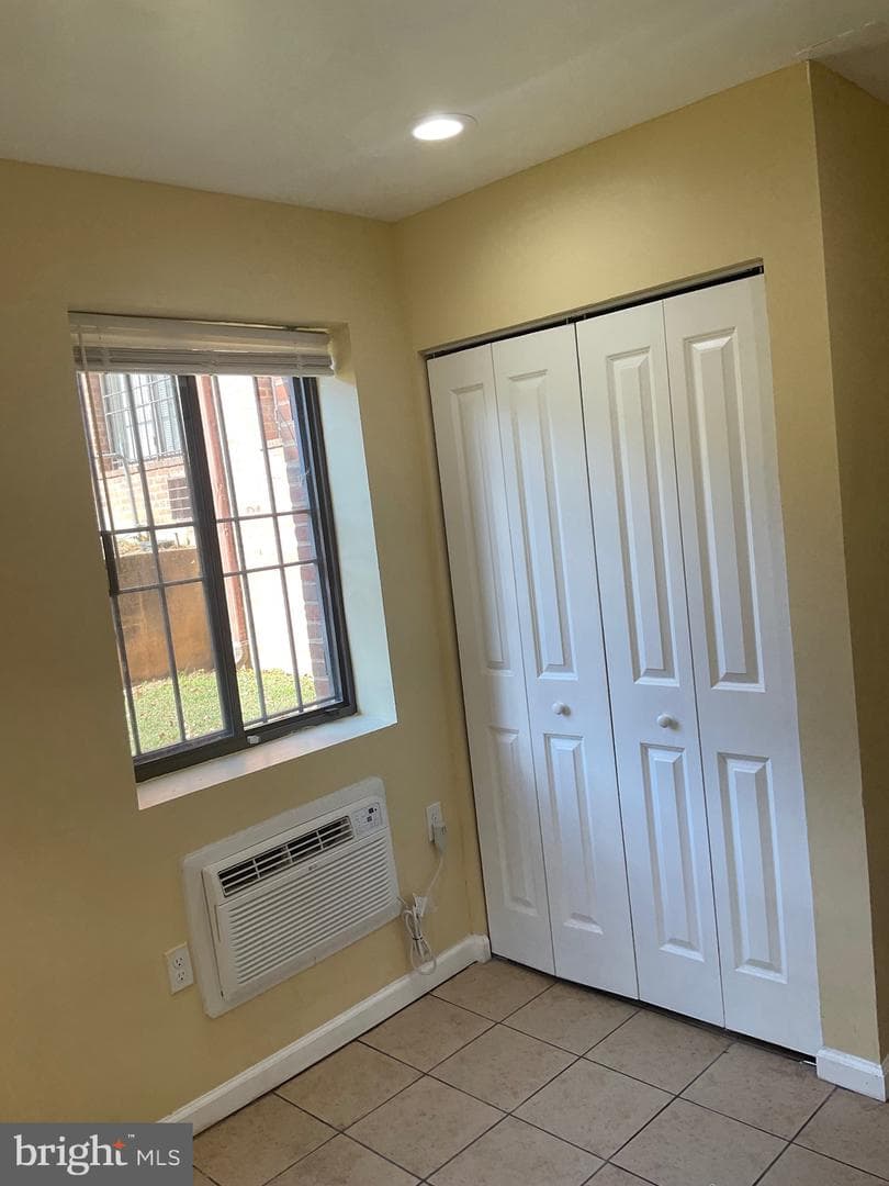 6 Galveston Street SW #103 photo 11