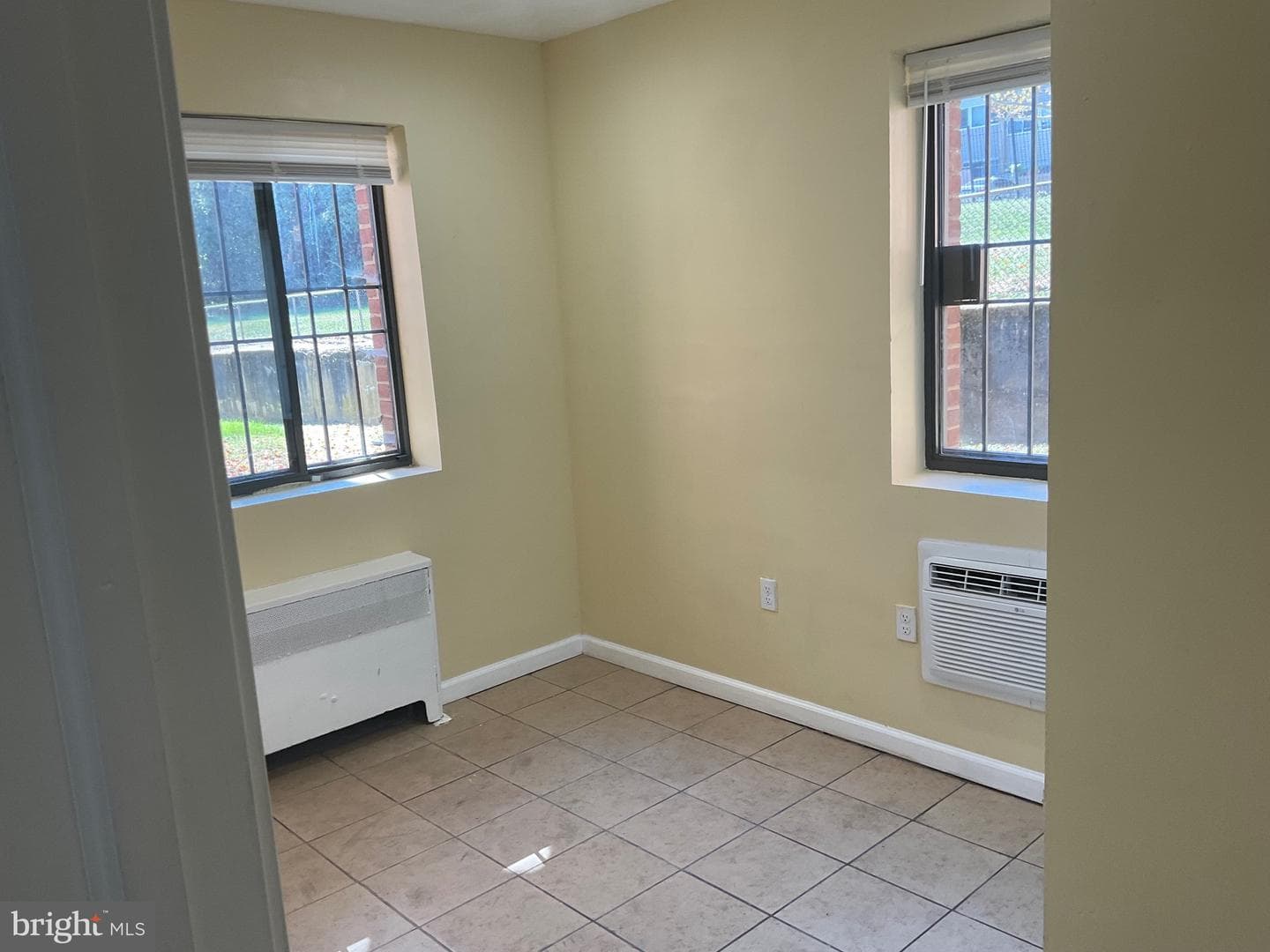 6 Galveston Street SW #103 photo 6