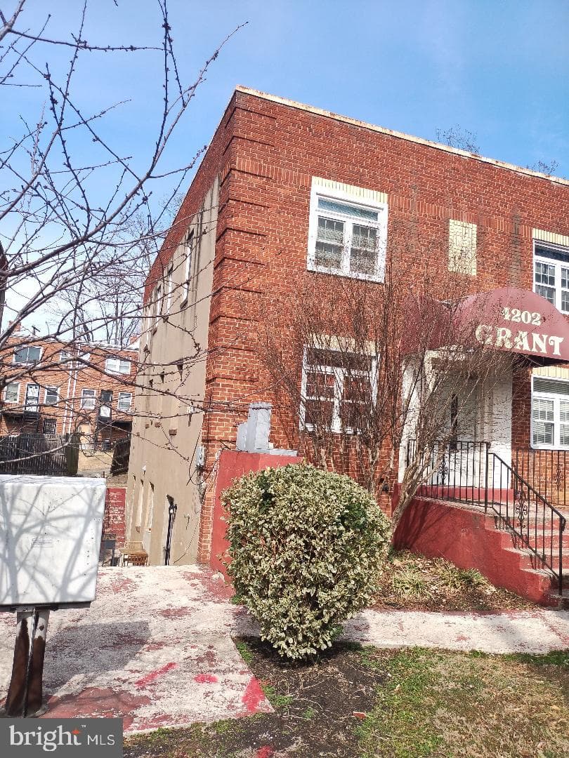 4202 Grant Street NE #202 photo 18