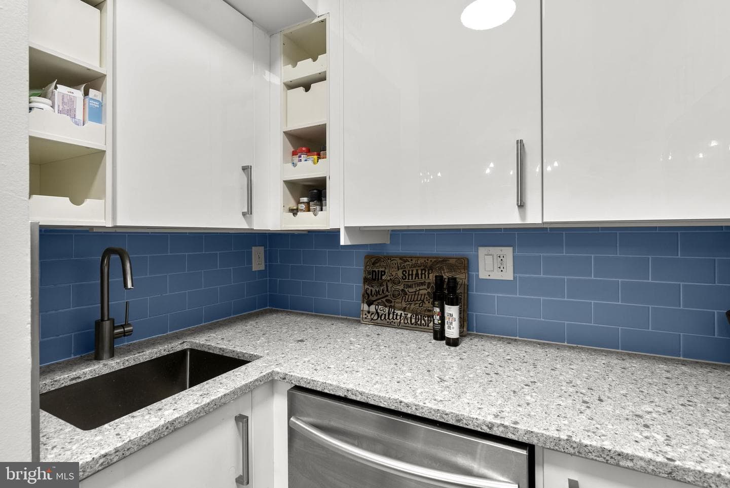 3900 Tunlaw Road NW #101 photo 14