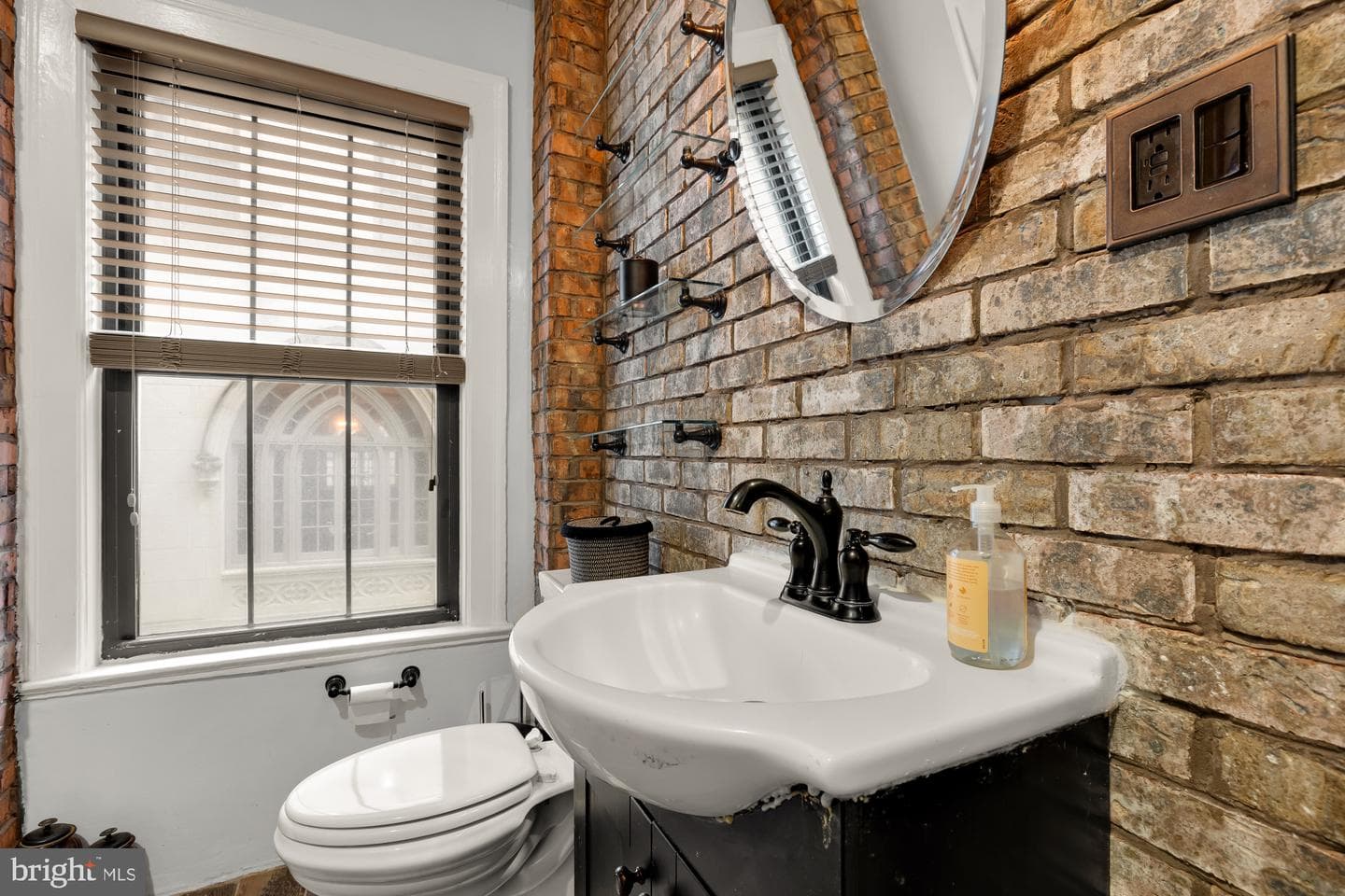 1613 Harvard Street NW #105 photo 22