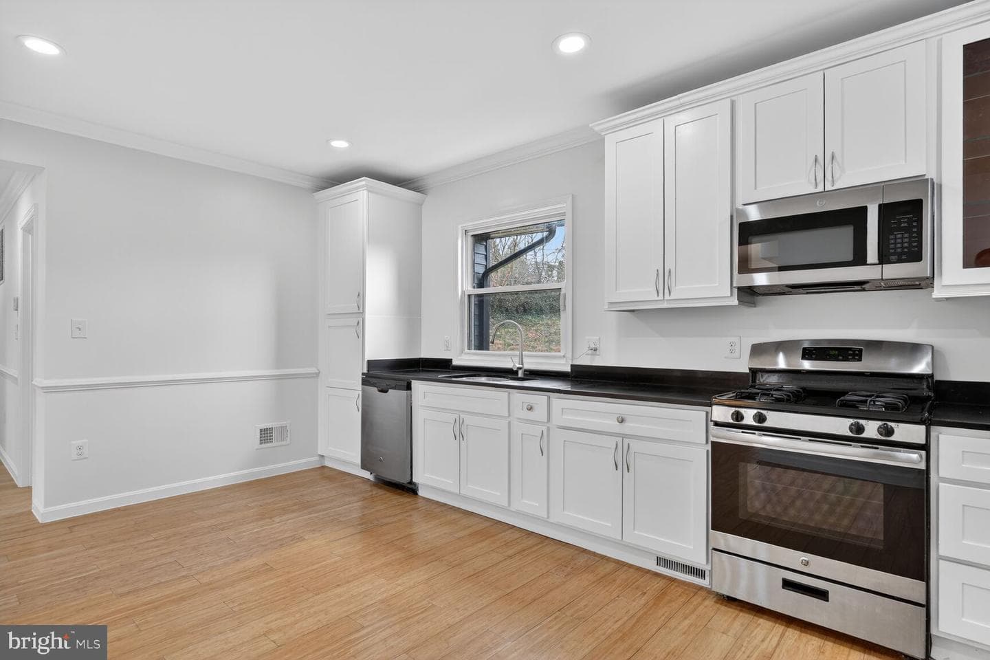1242 Anacostia Road SE photo 10