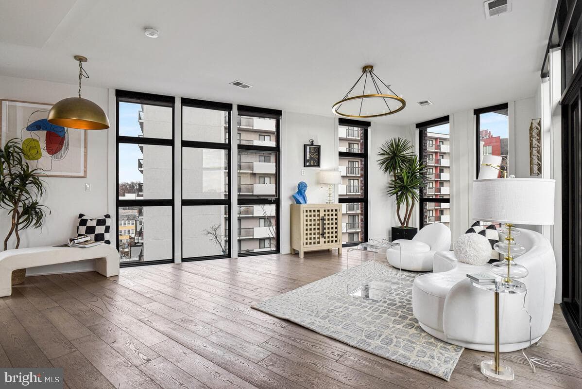 1402 H Street NE #504 photo 17