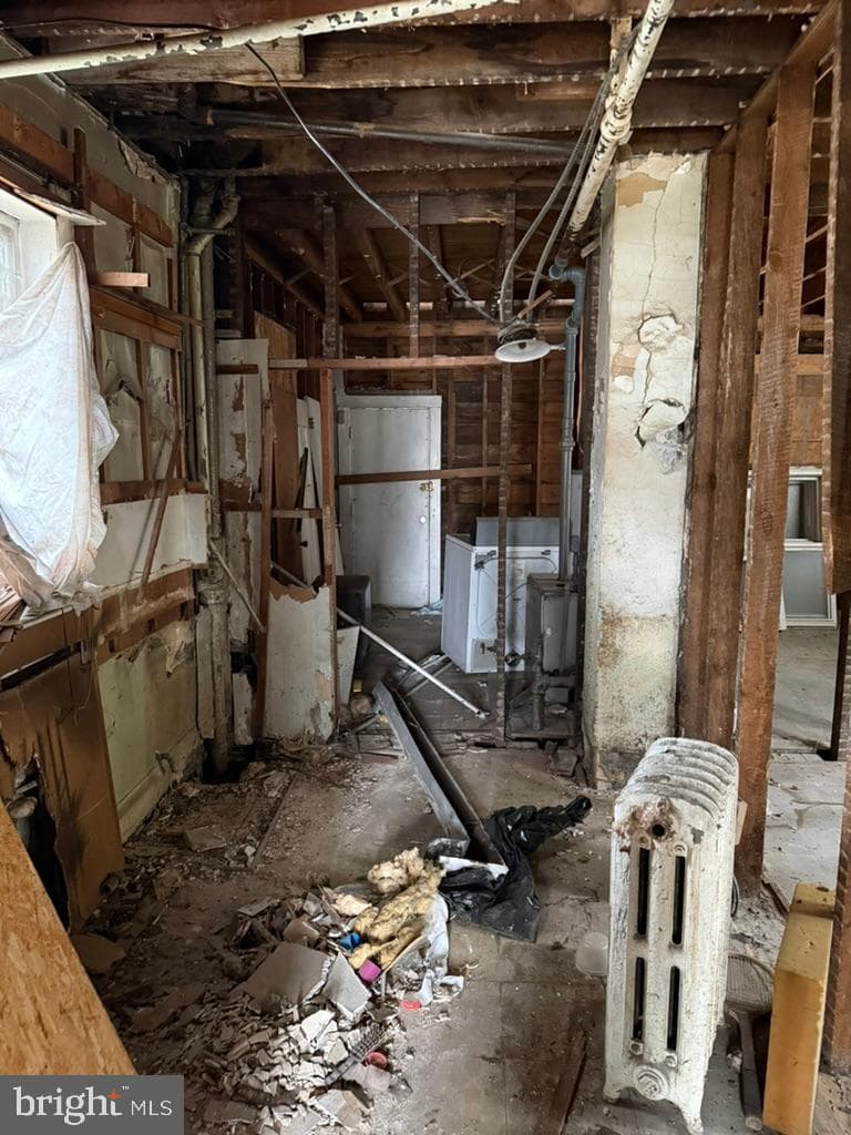 4304 Jay Street NE photo 3