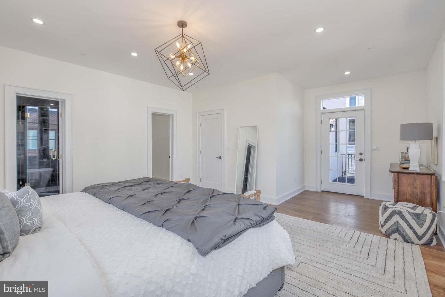 1680 Ebenezer Court SE photo 17