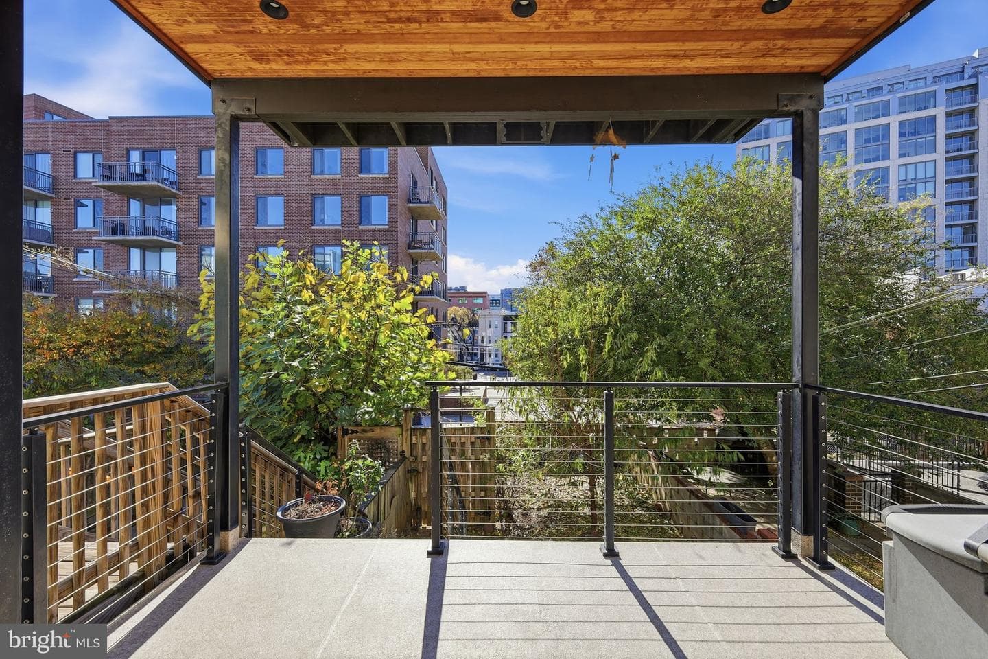 33 Q Street NE photo 6