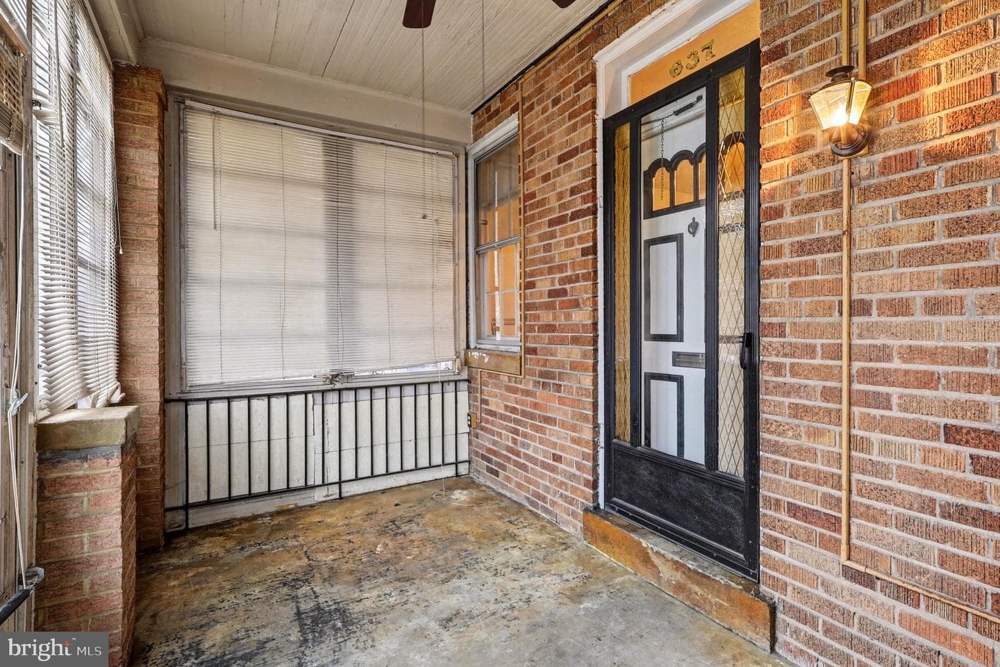 637 Hamilton Street NW photo 4