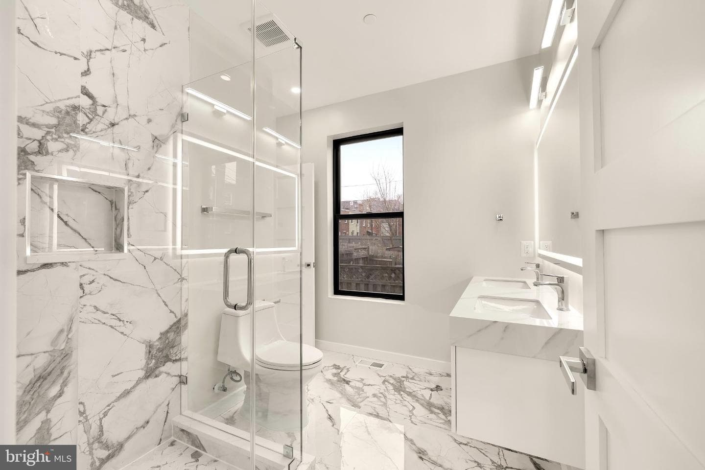 1516 Levis Street NE #1 photo 21
