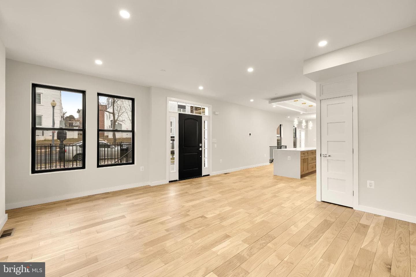1516 Levis Street NE #1 photo 3