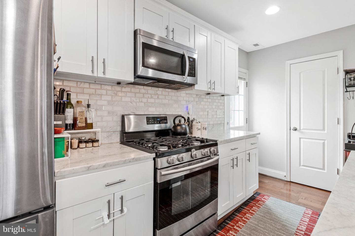5043 11th Street NE photo 9