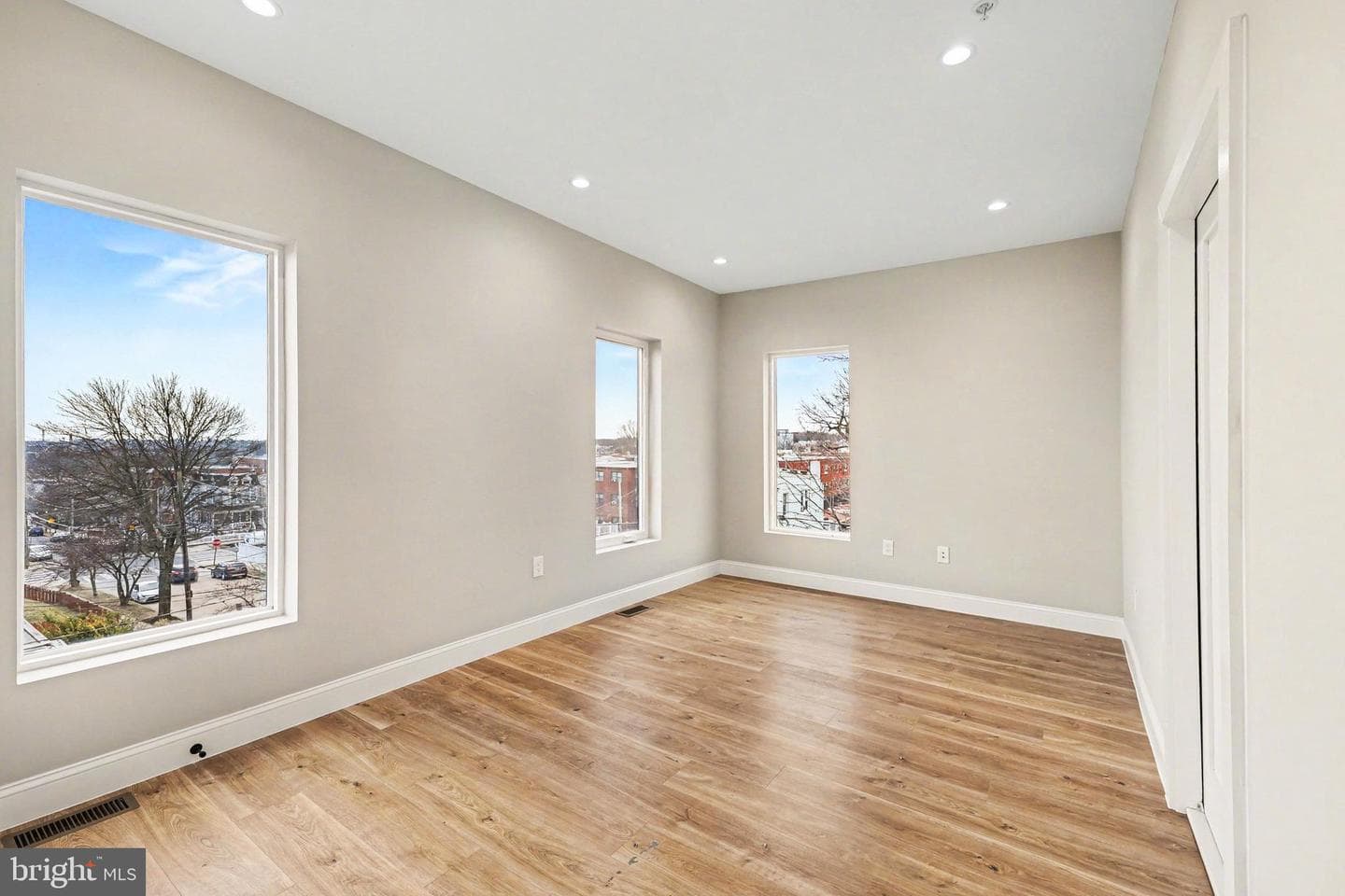 842 Madison Street NW #2 photo 12