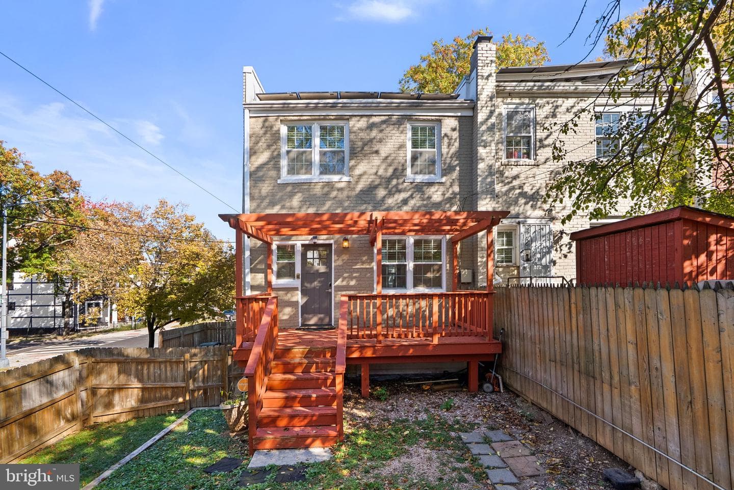 1201 Queen Street NE photo 26