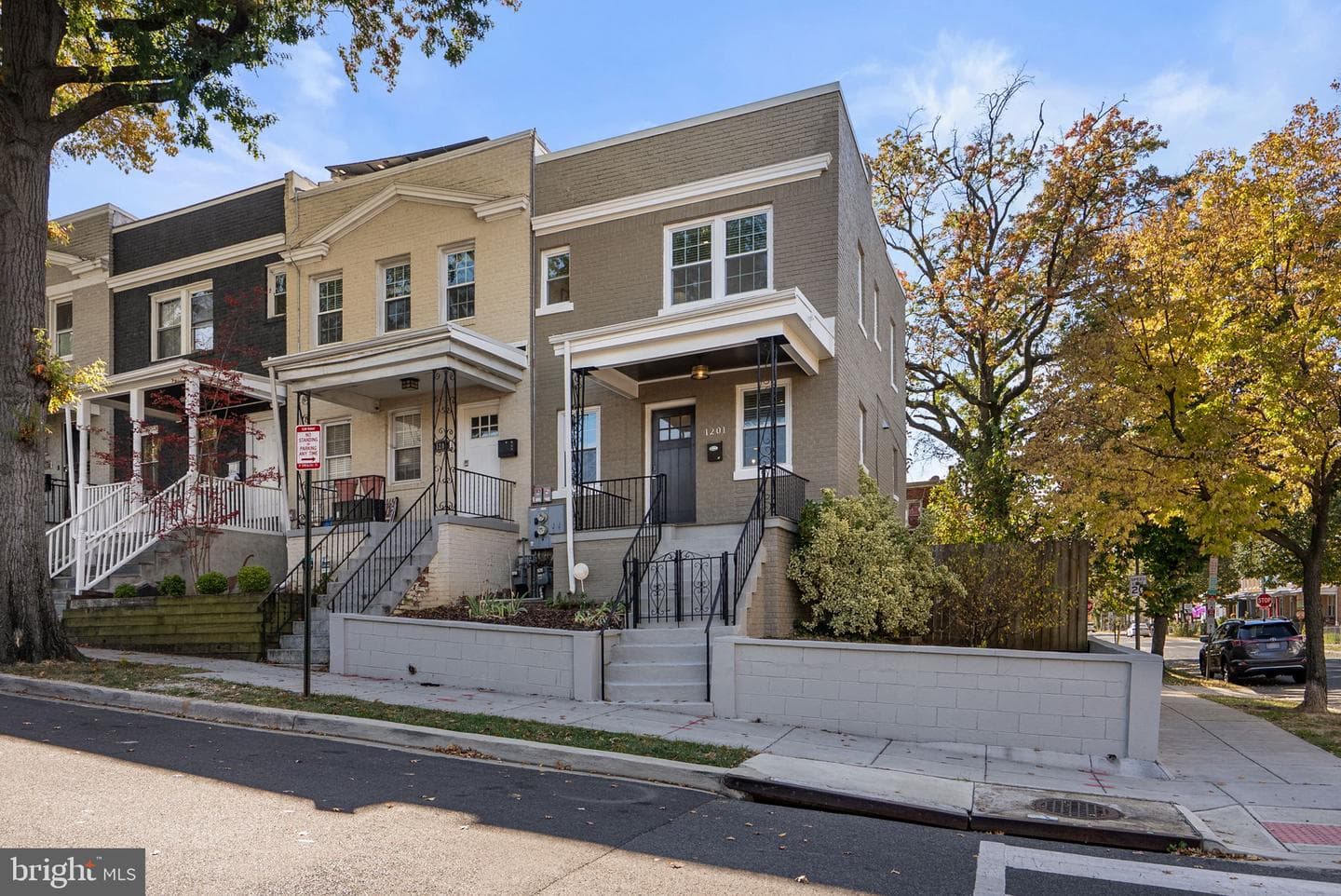 1201 Queen Street NE photo 3