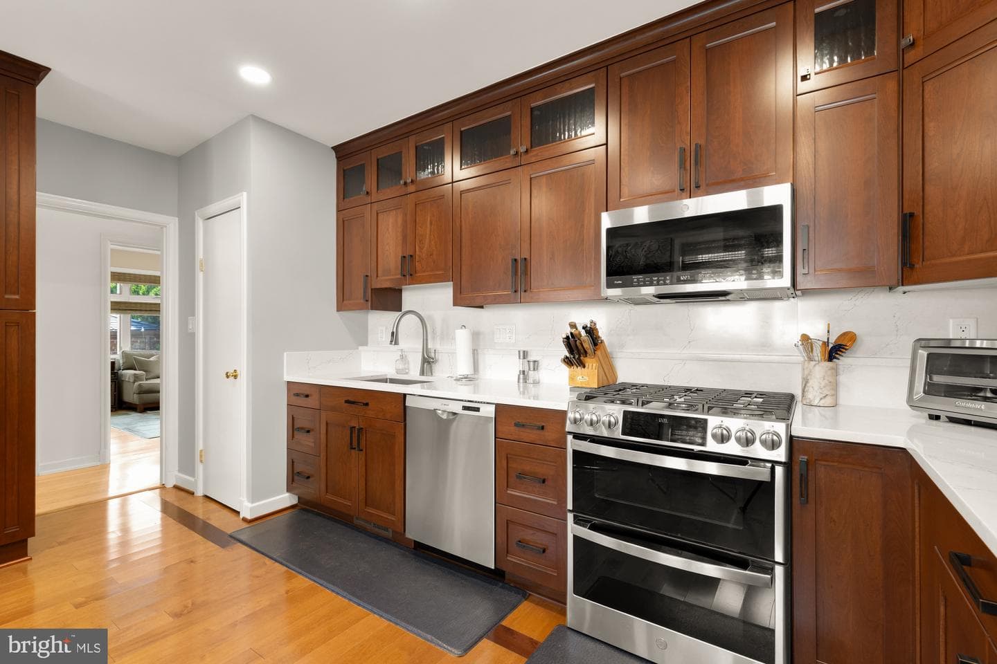 1755 Upshur Street NW photo 18