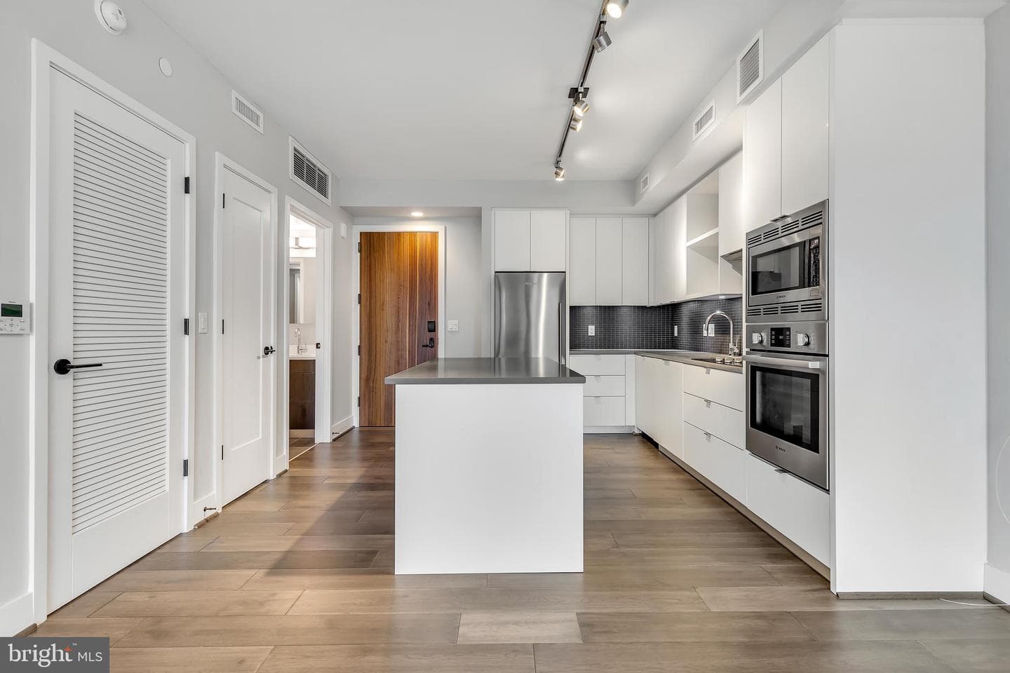 1300 4th Street SE #507 photo 10