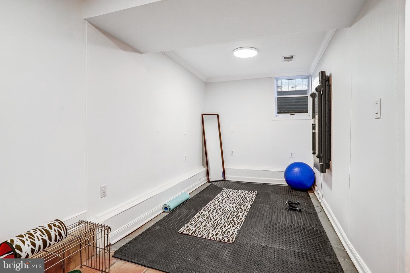 5045 Cathedral Avenue NW photo 47