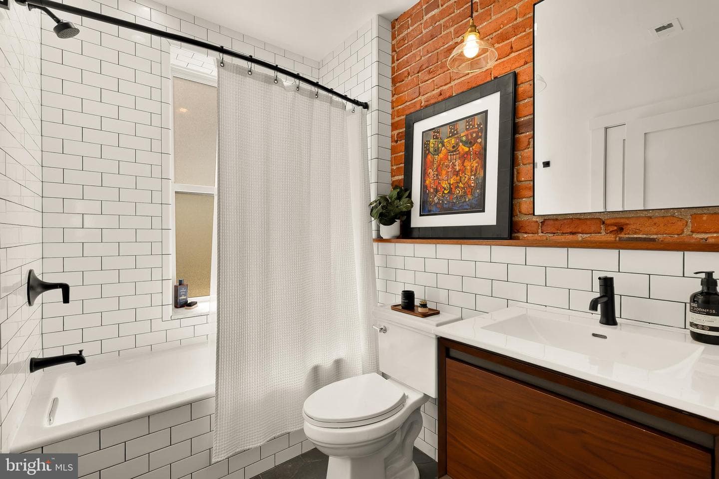409 Columbia Road NW photo 34
