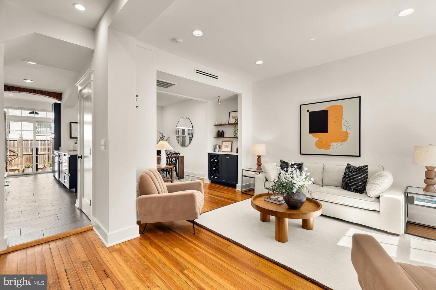 409 Columbia Road NW photo 4