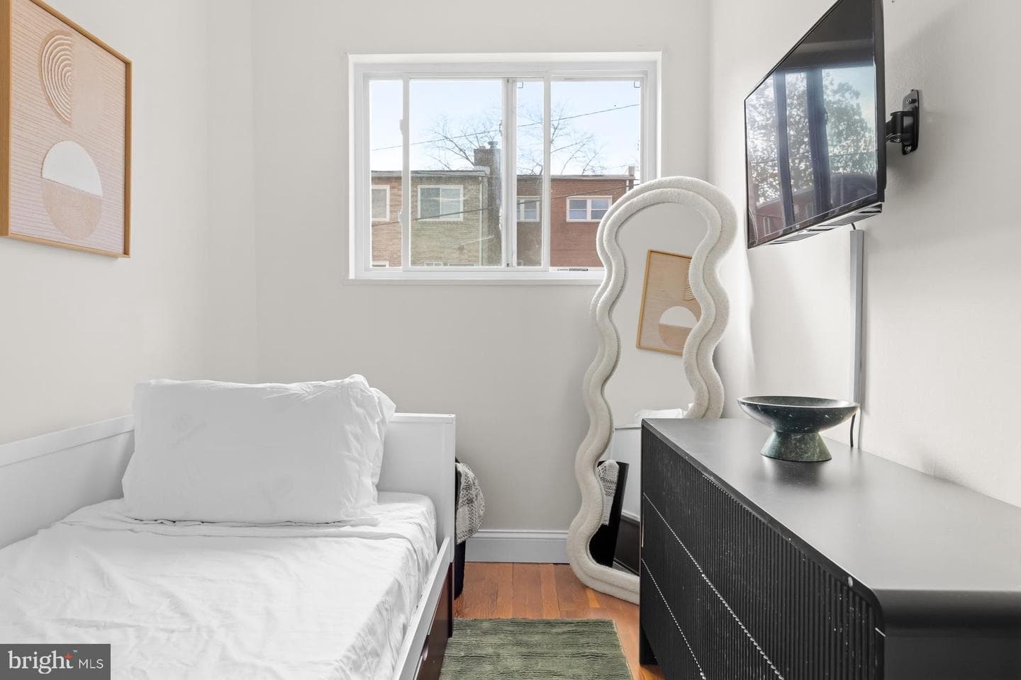 125 Urell Place NE photo 37