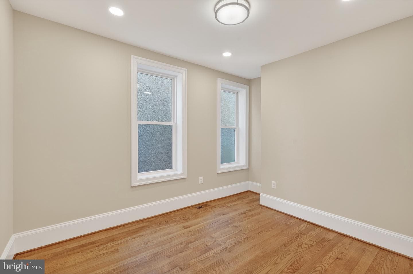 915 Hamilton Street NW photo 23