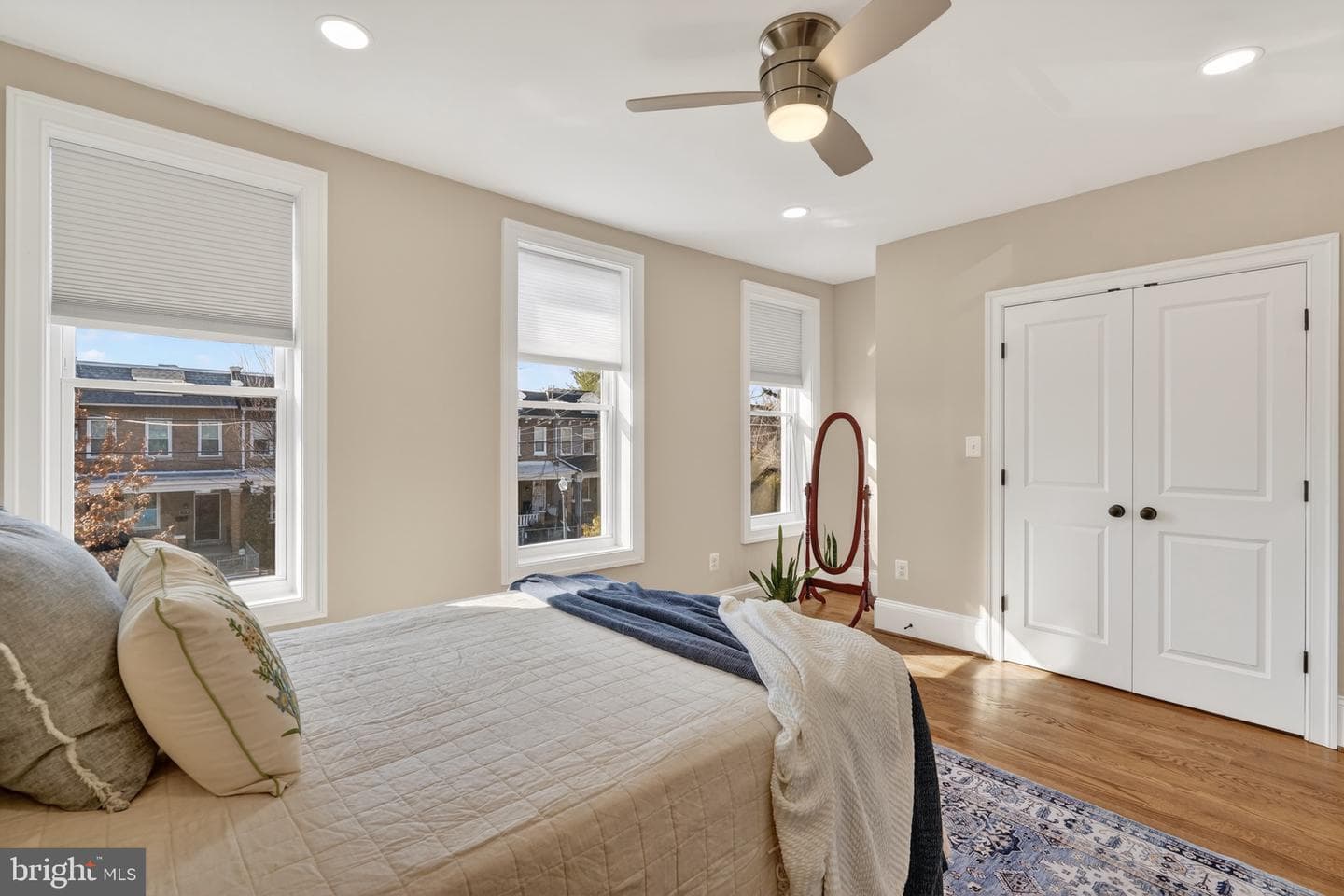 915 Hamilton Street NW photo 27