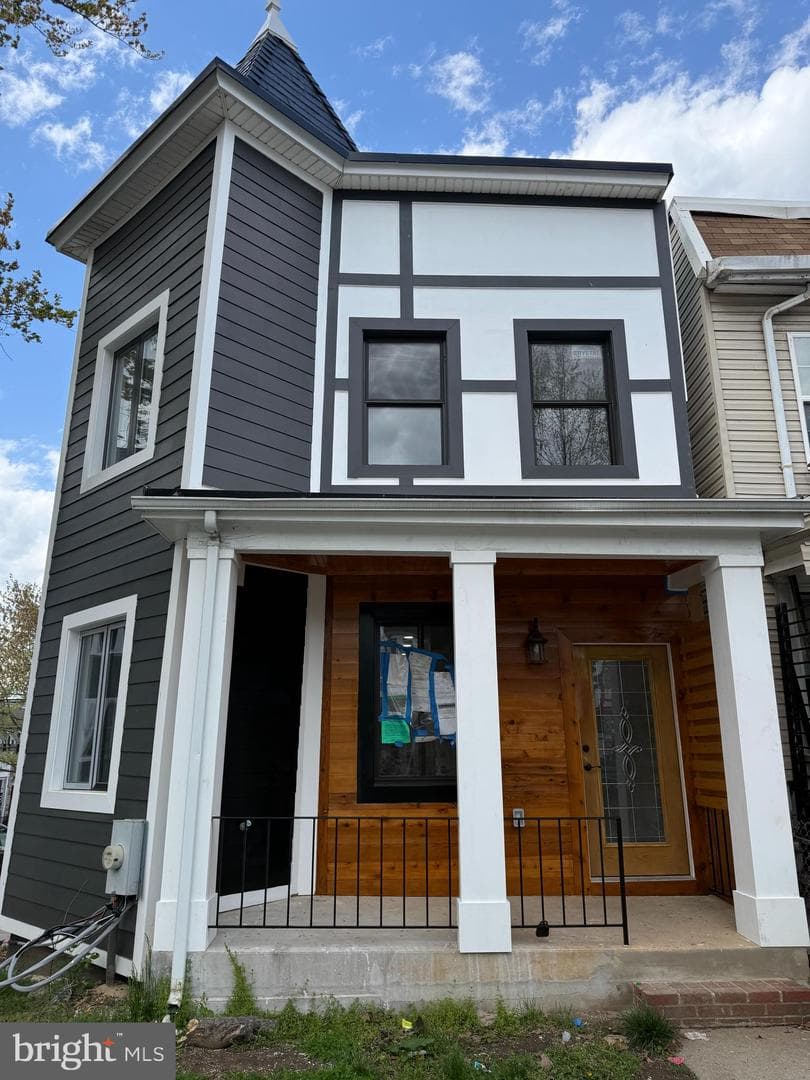 1600 Montello Avenue NE photo 4