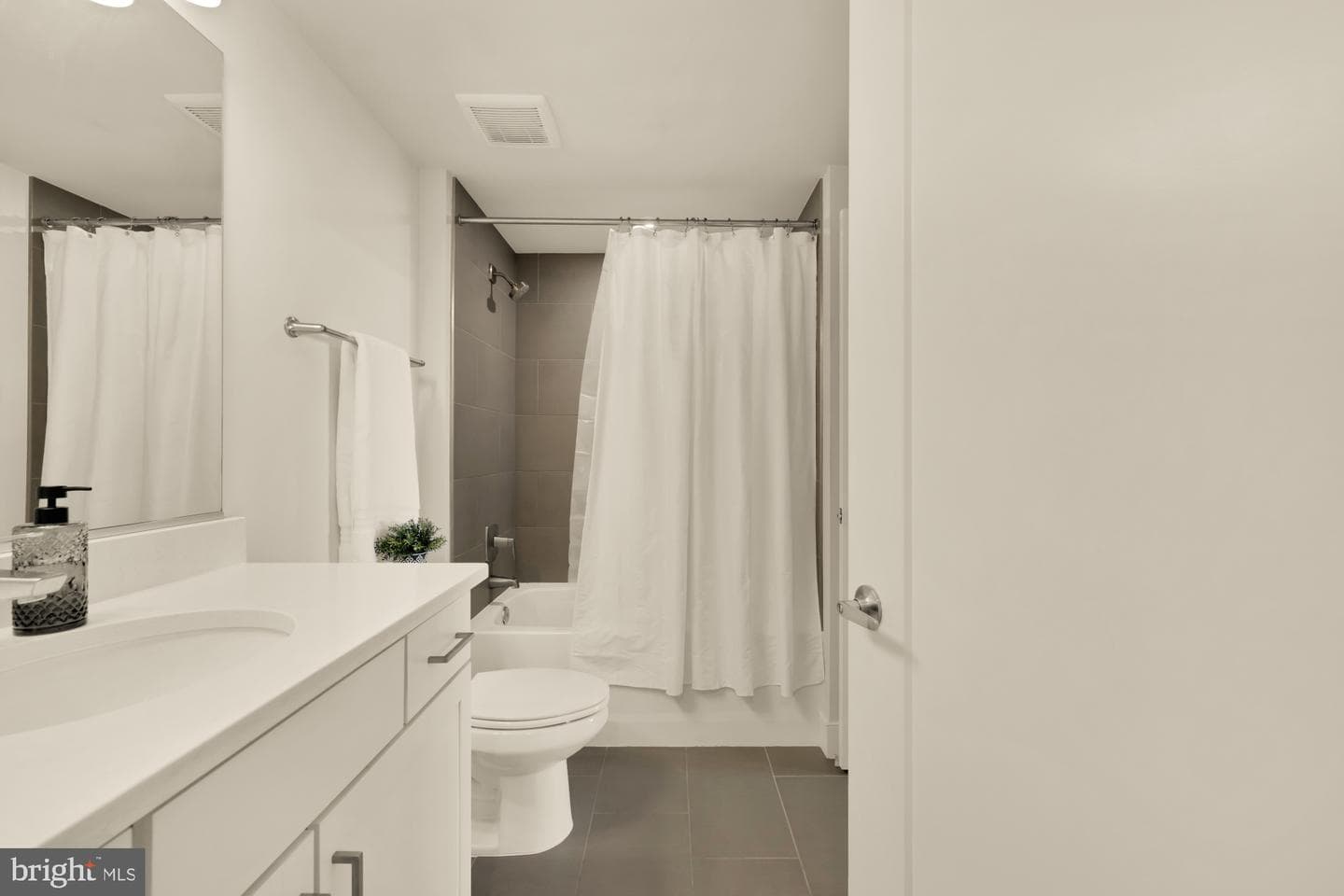 50 Florida Avenue NE #412 photo 13