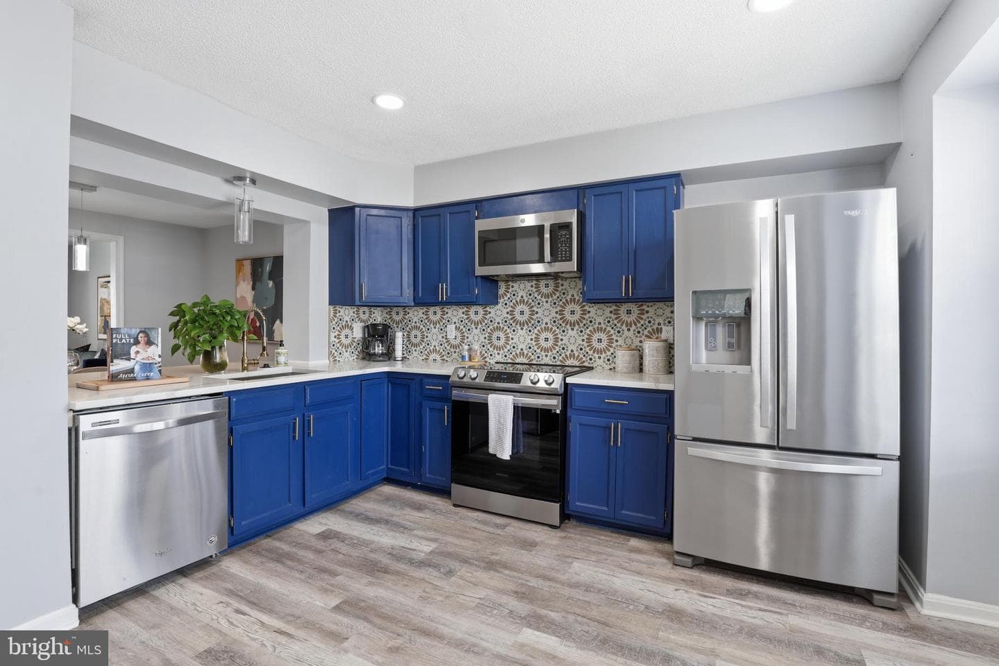 2357 Skyland Terrace SE photo 4