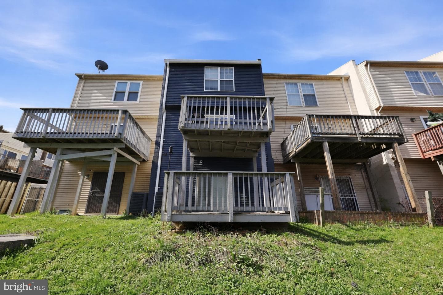 2357 Skyland Terrace SE photo 40
