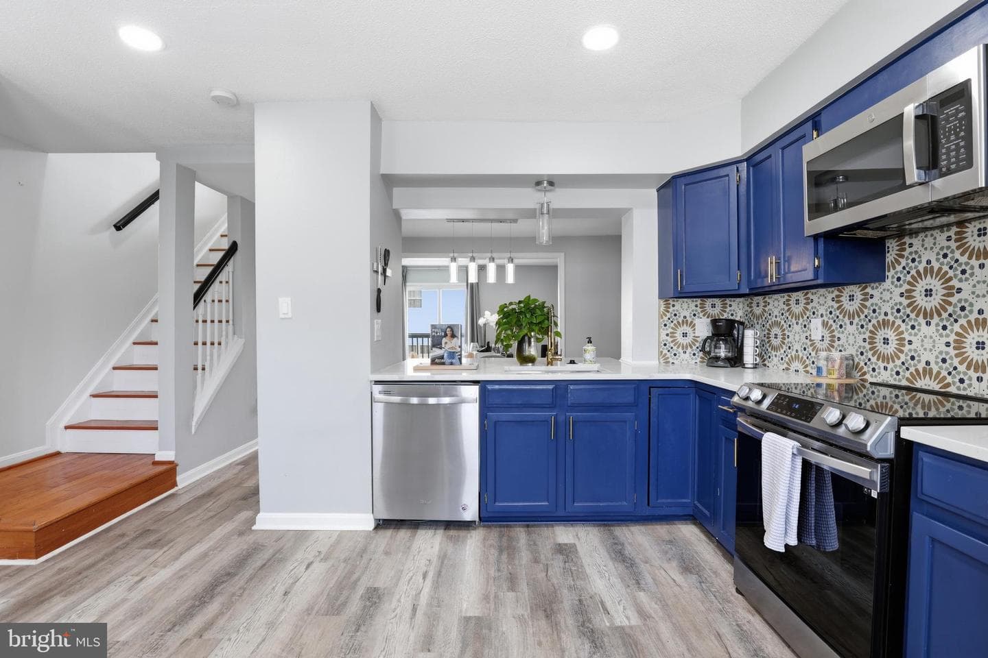 2357 Skyland Terrace SE photo 6