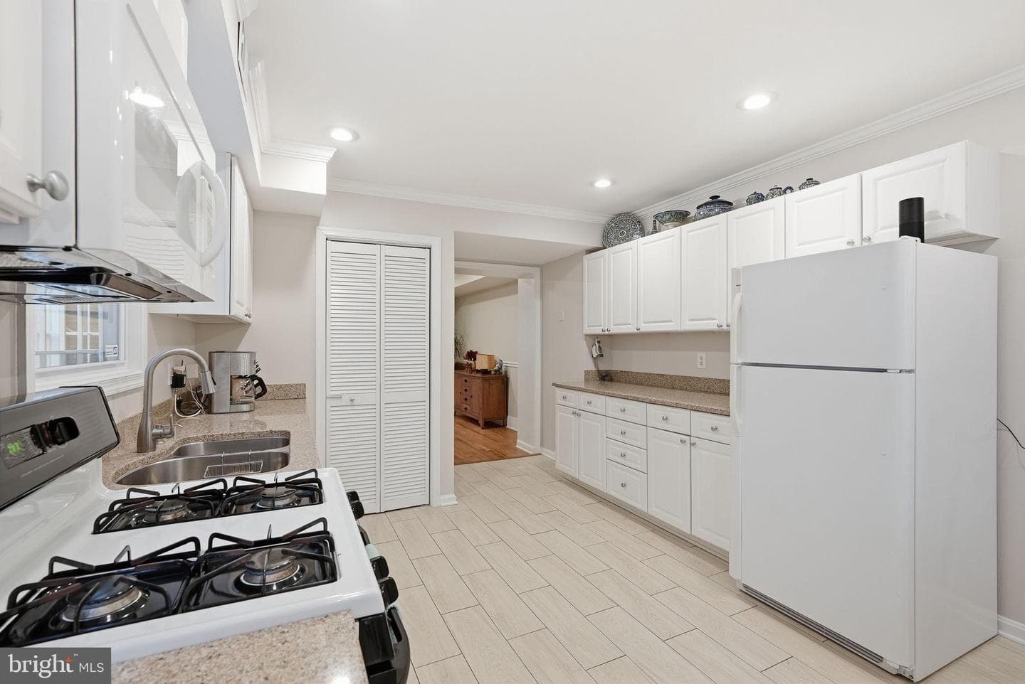 2261 12th Street NW photo 12