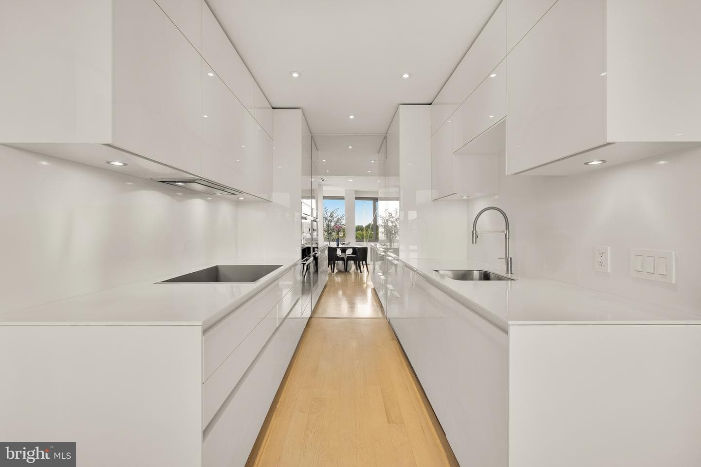 2501 M Street NW #704 photo 16