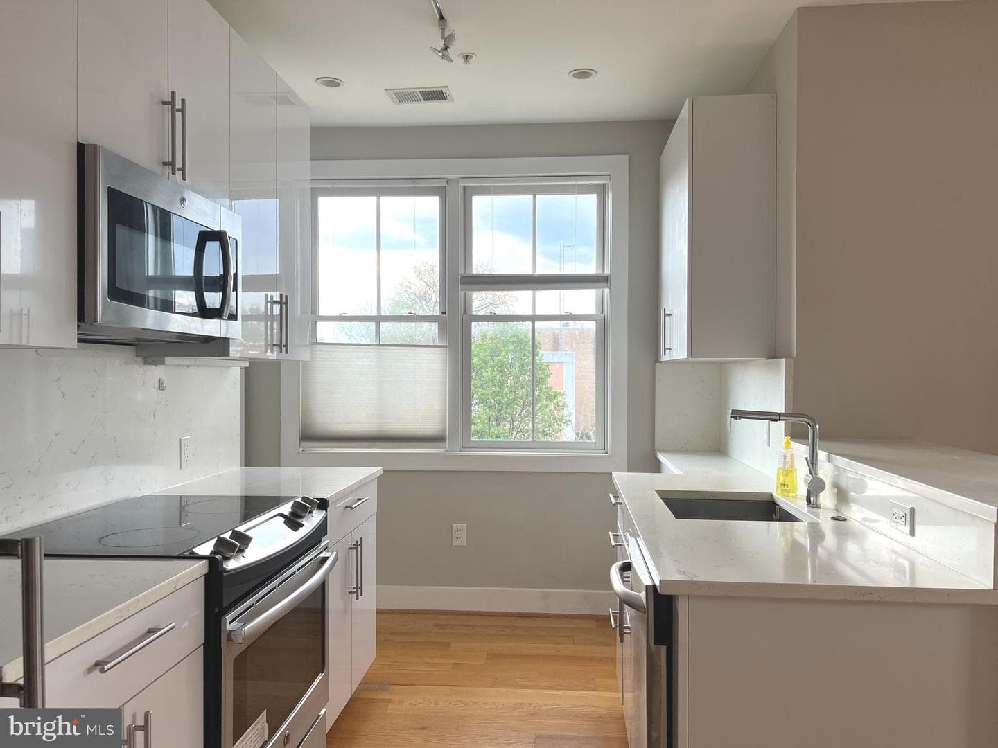 1209 G Street SE #8 photo 17