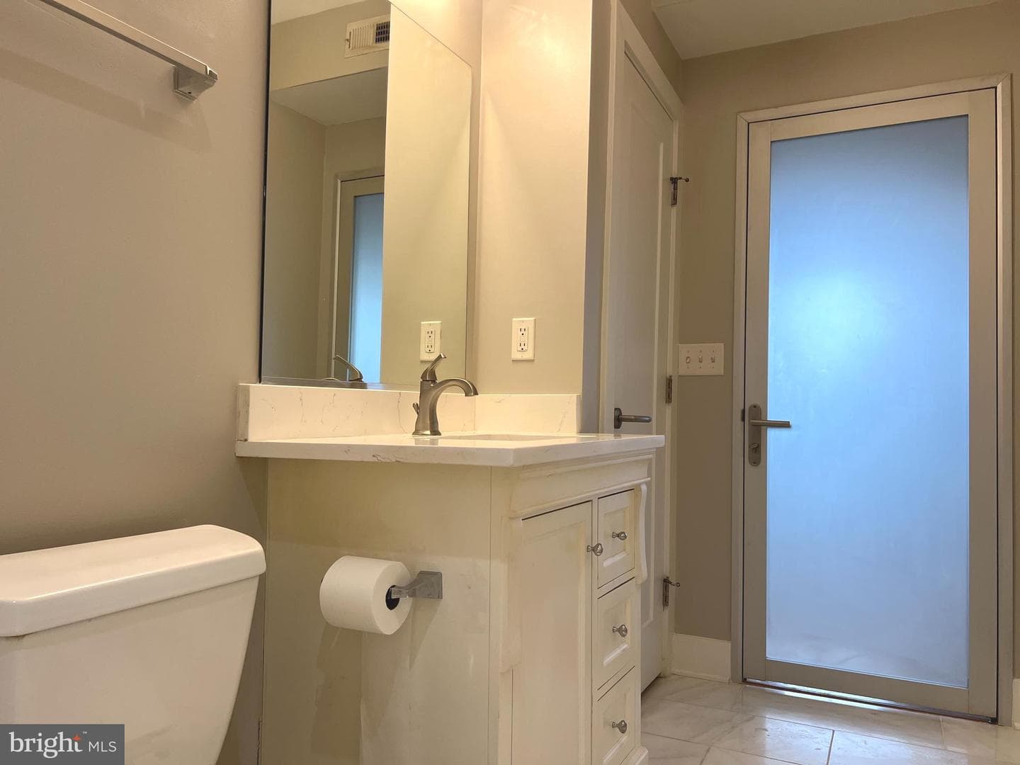 1209 G Street SE #8 photo 21