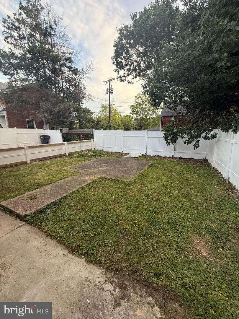 8020 Eastern Avenue NW photo 46
