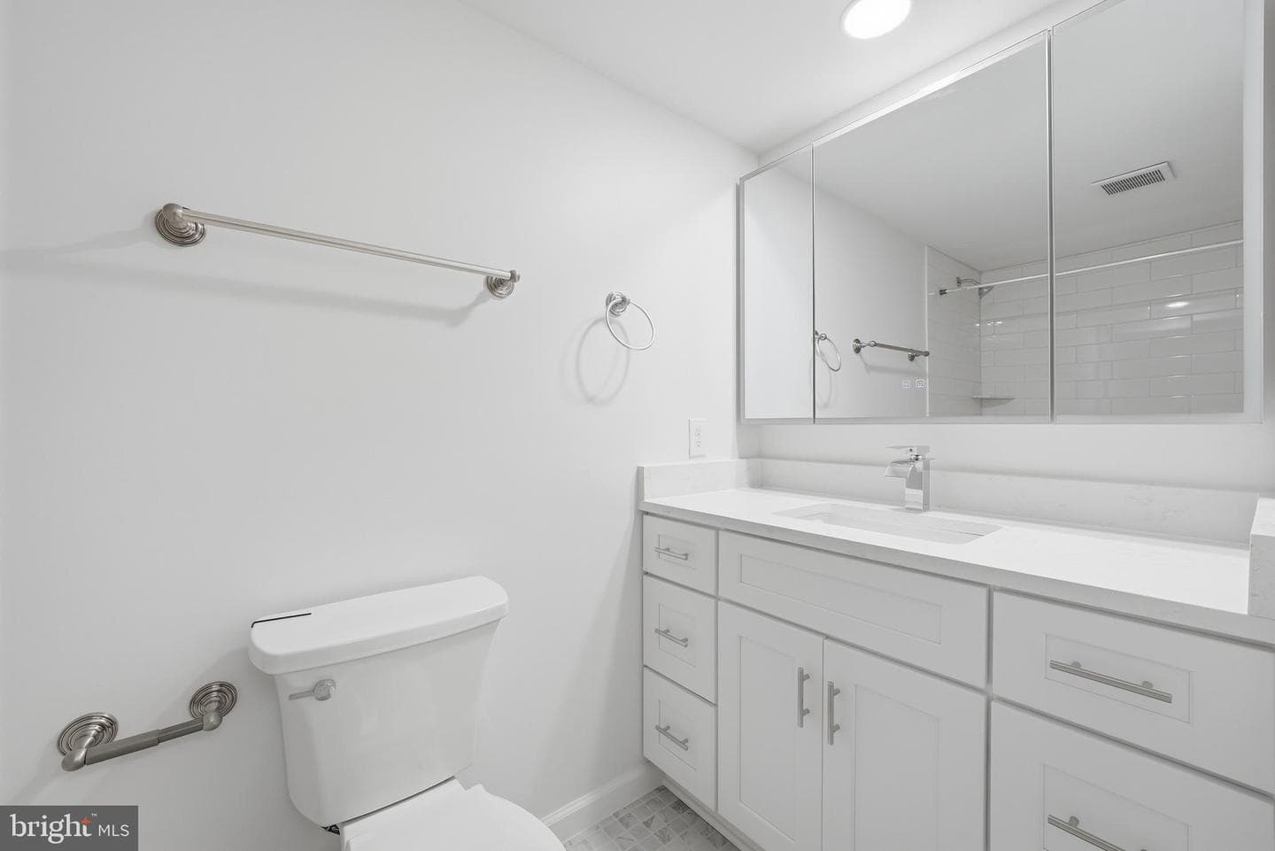 3248 Jones Court NW photo 32