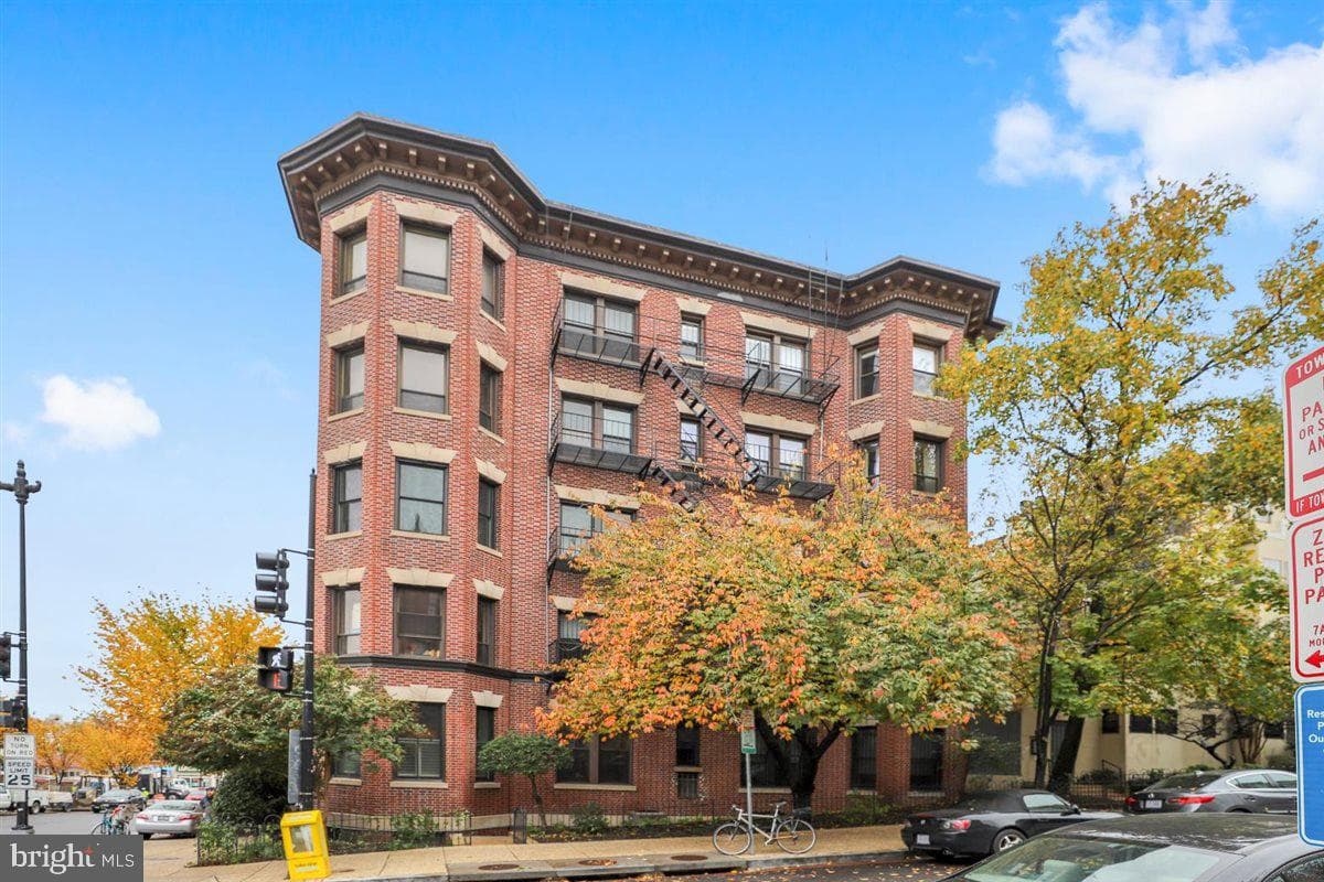 2038 18th Street NW #101 photo 3