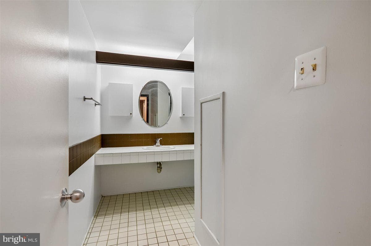 2038 18th Street NW #101 photo 36