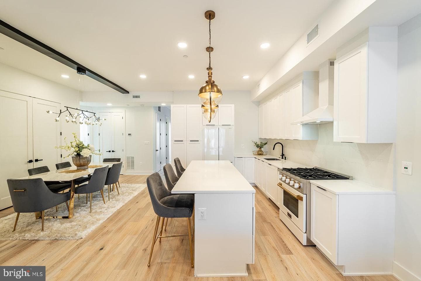 1215 Holbrook Terrace NE #2 photo 16