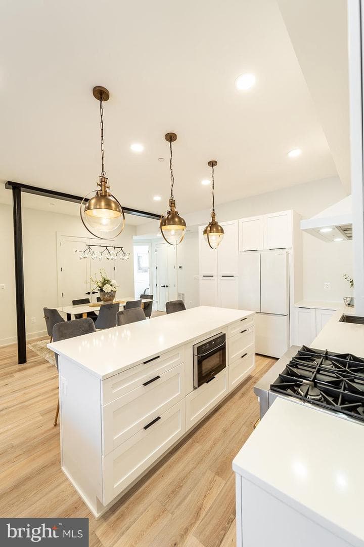 1215 Holbrook Terrace NE #2 photo 18
