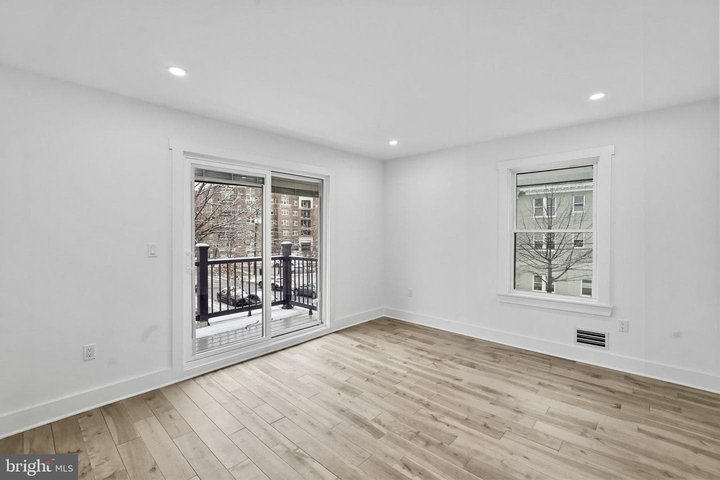 1355 Longfellow Street NW photo 26