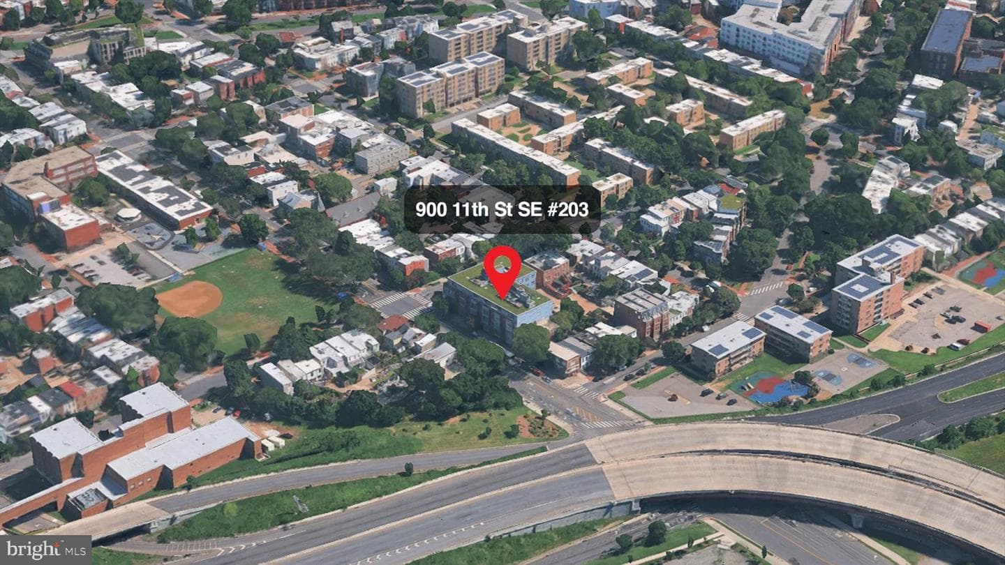 900 11th Street SE #203 photo 36