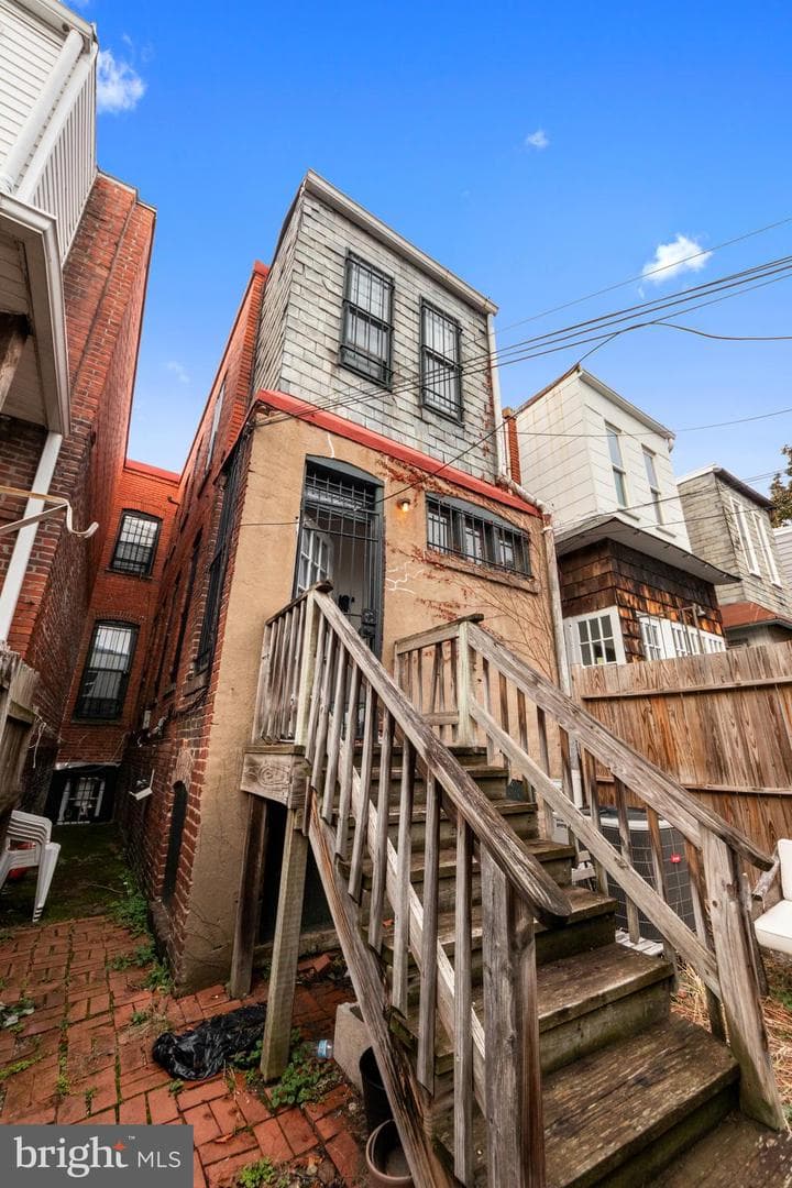 1013 Independence Avenue SE photo 31