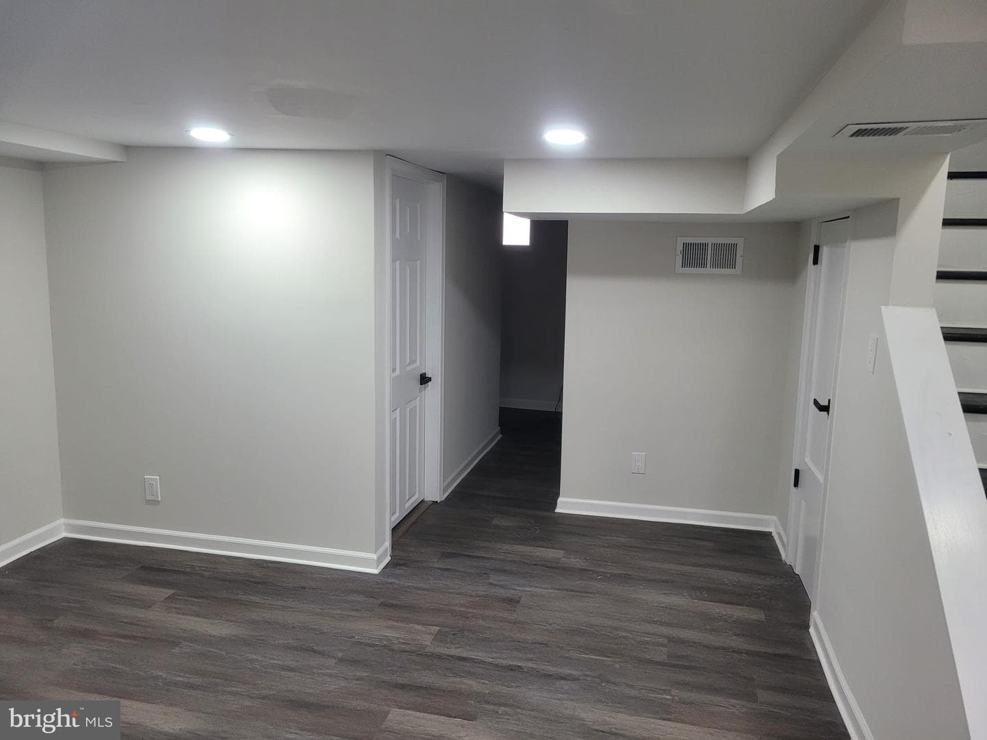 220 33rd Street NE photo 15