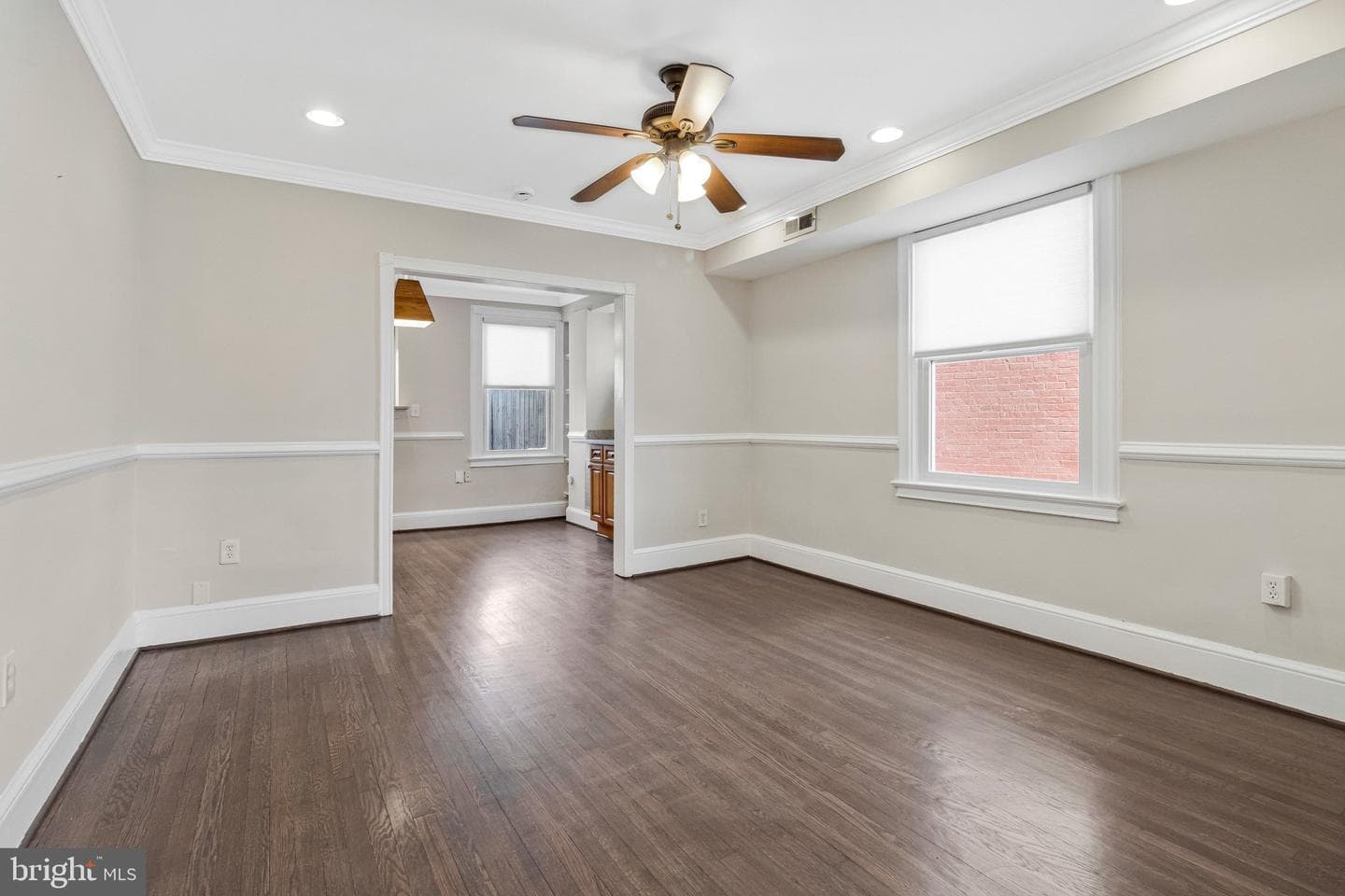 1264 Penn Street NE photo 10