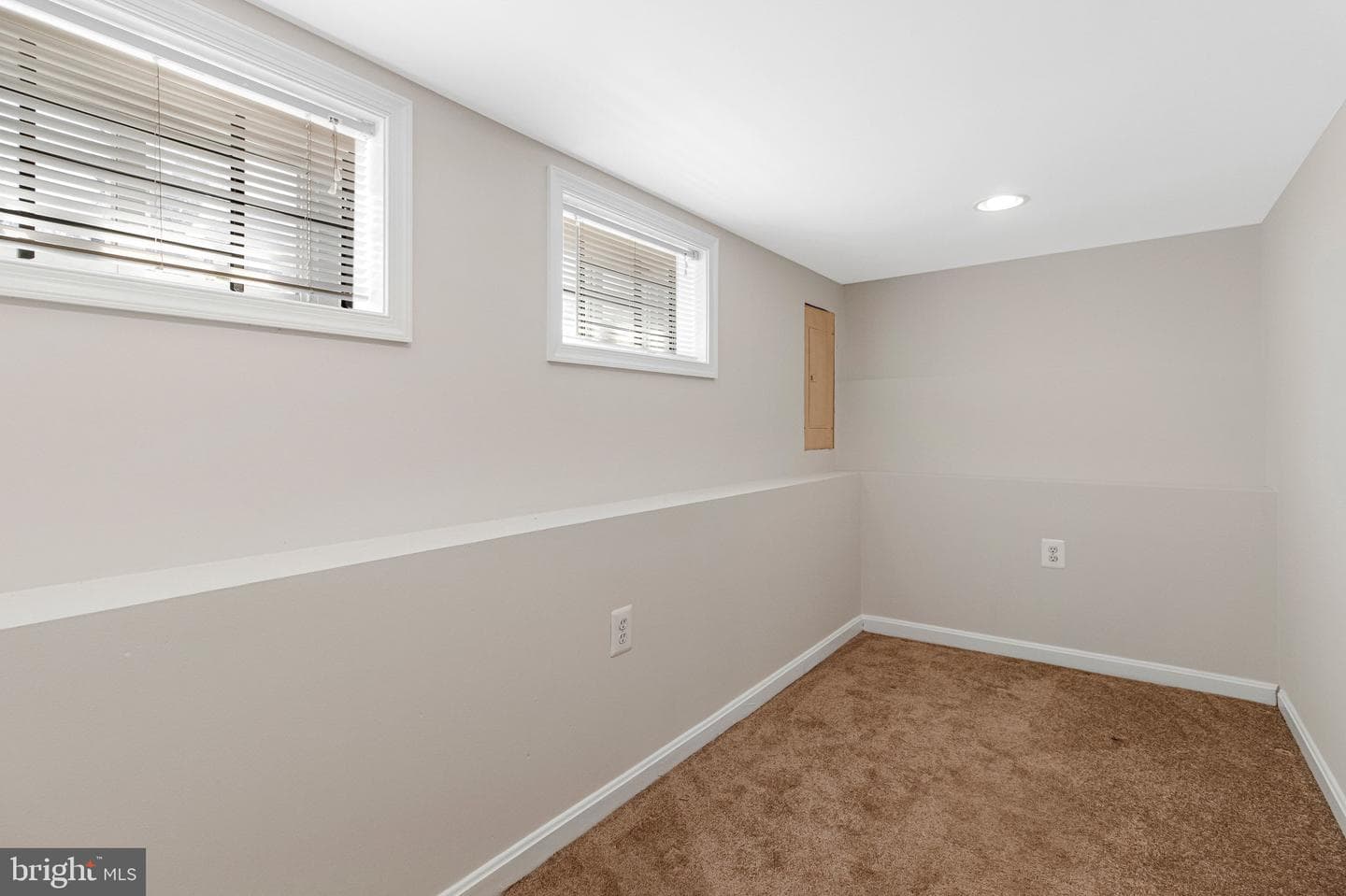 1264 Penn Street NE photo 29
